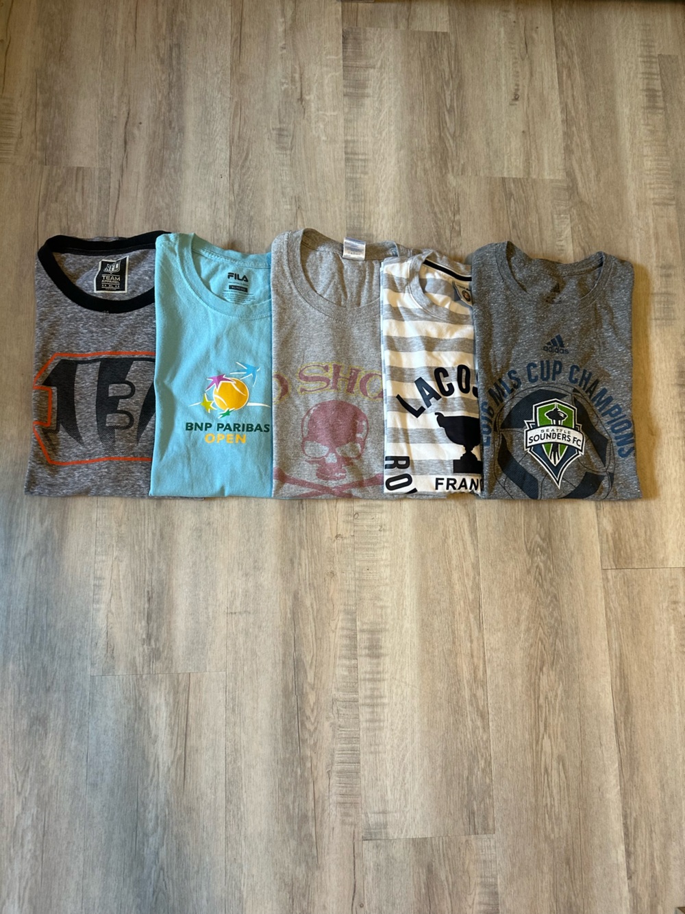 Men’s XL lot of 5 Graphic T-Shirts incl Lacoste / Fila & more